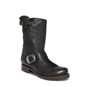 Frye - Veronica short boots ; black
